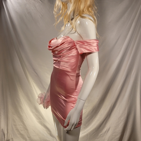 MORE TO COME - Picture 3 of 9